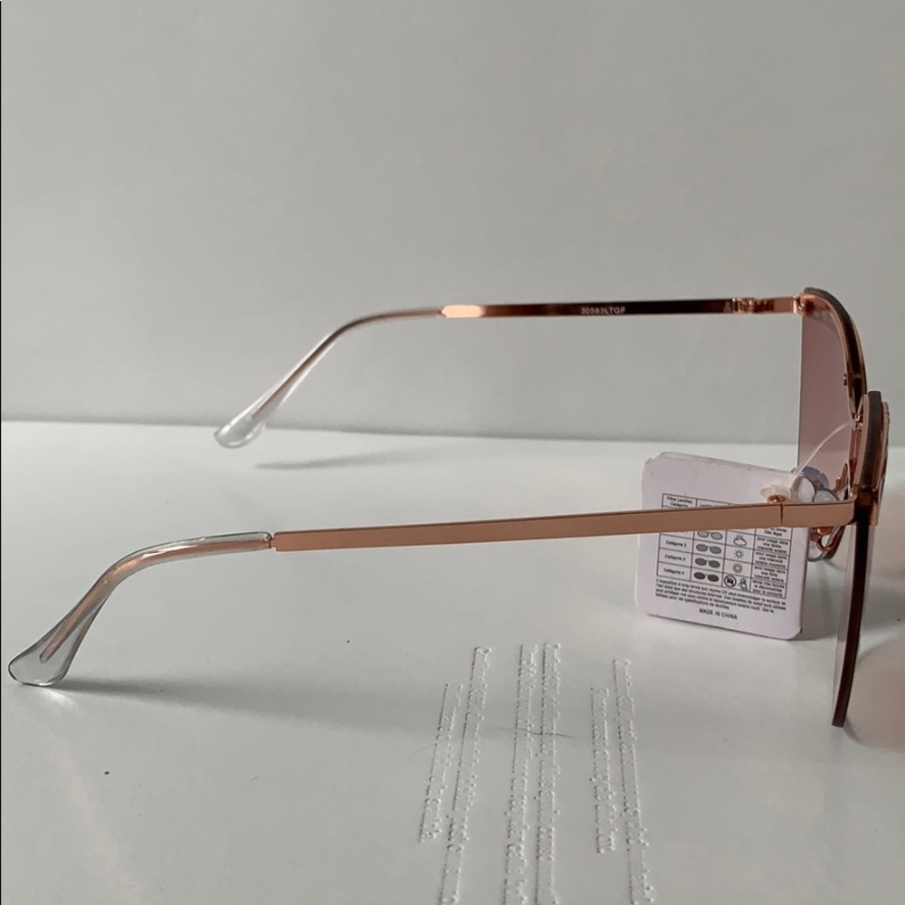 🆕 🆑  SUNGLASSES - Picture 2 of 8